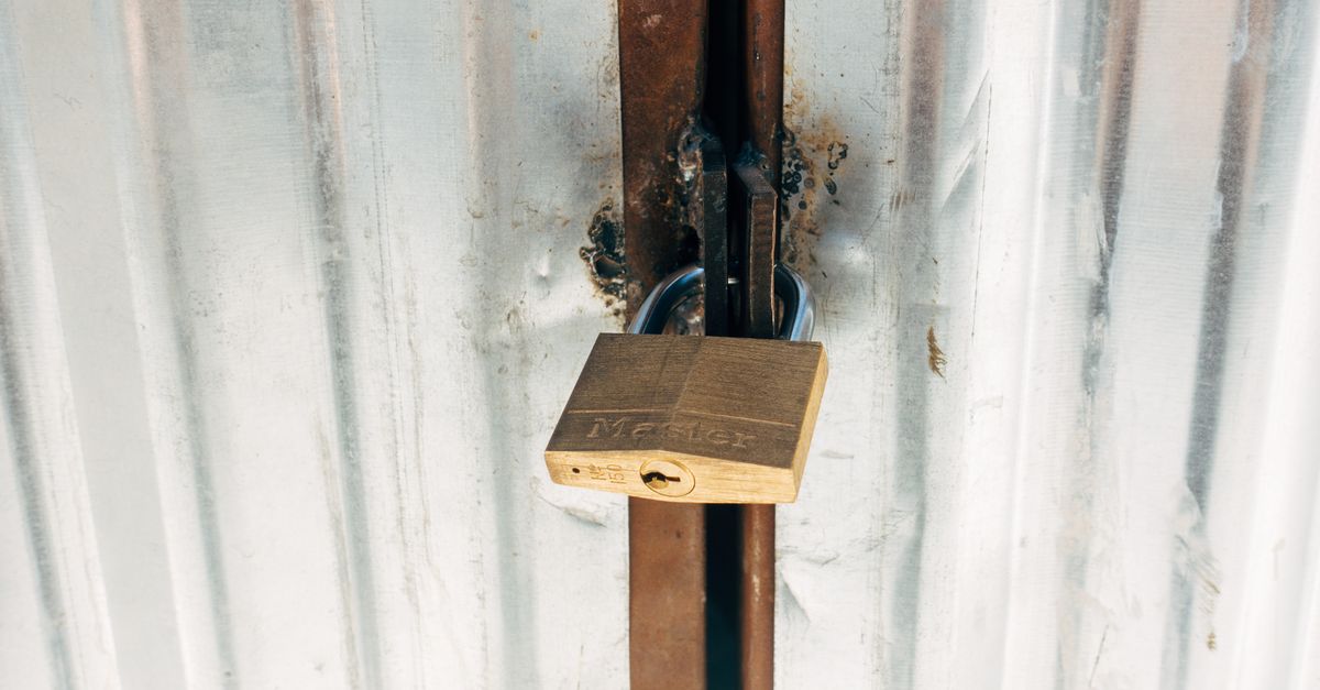 How Much Should a Locksmith Cost Per Hour in Texas? — John Locksmiths